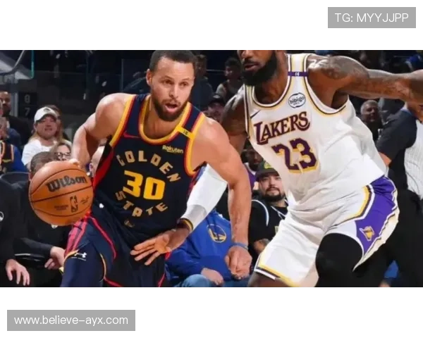 NBA季后赛激战正酣 詹姆斯、库里携手领衔争冠热门队伍再掀高潮